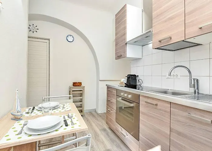 Seashell House - Mytouristhome